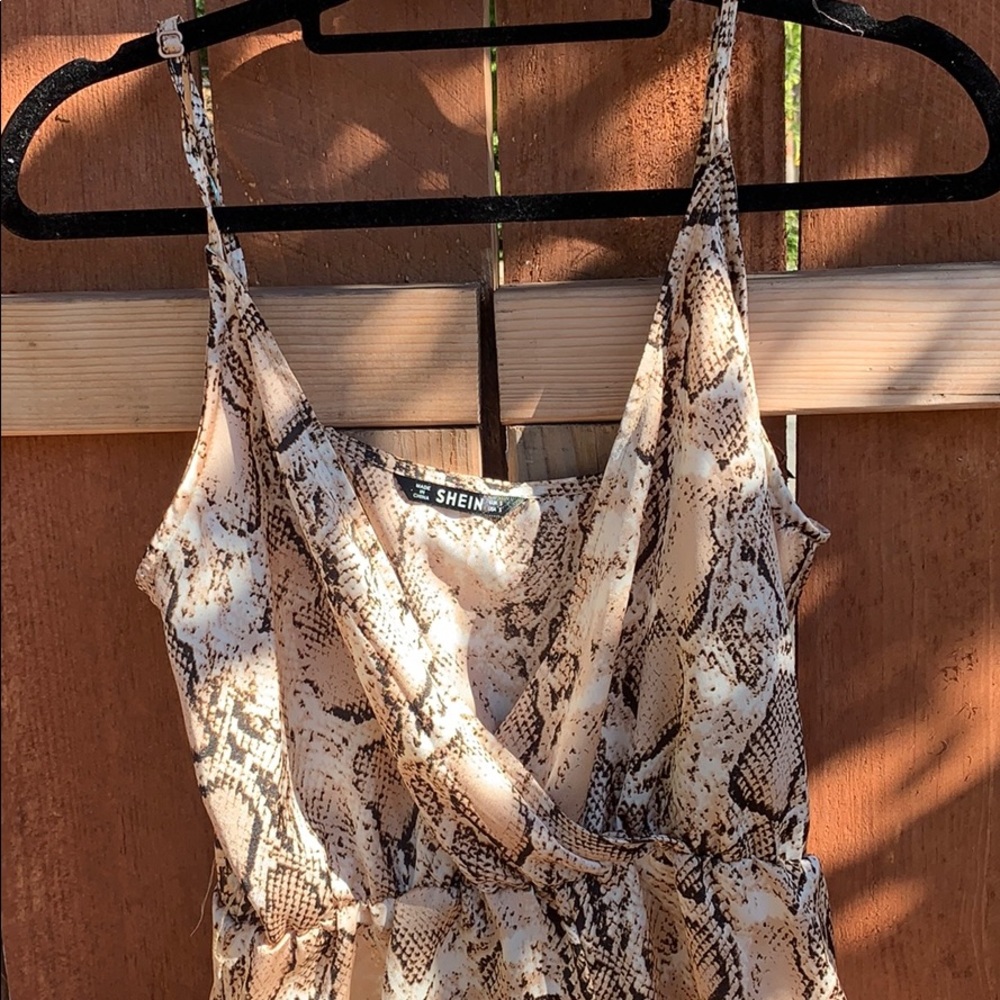 Romper - Picture 2 of 3